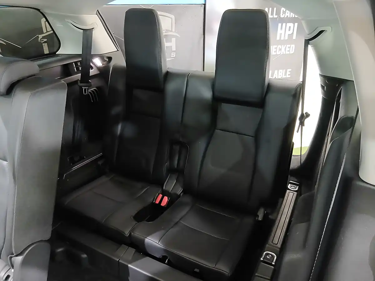 Used 2018 Land Rover Discovery Sport Hse Black - Interior and Exterior details 20