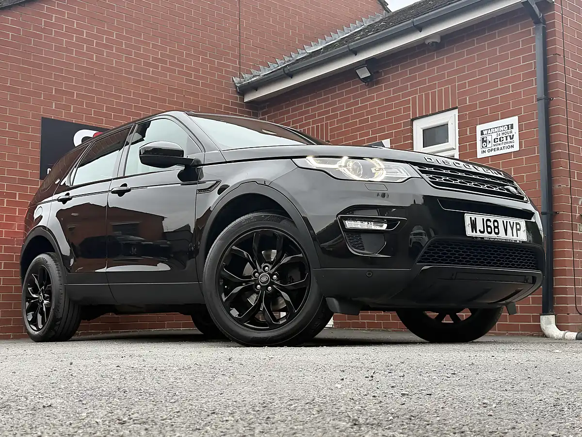 Used 2018 Land Rover Discovery Sport Hse Black - Interior and Exterior details 2