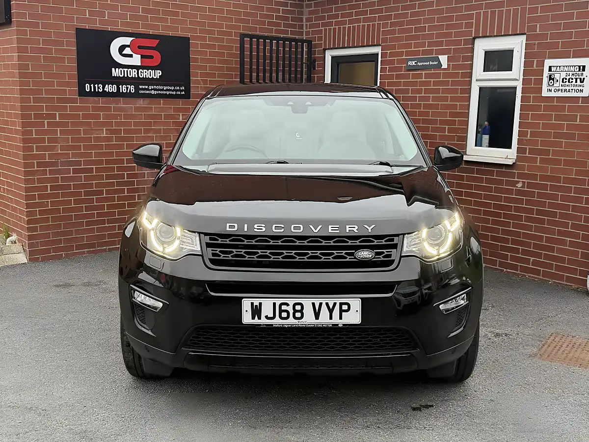 Used 2018 Land Rover Discovery Sport Hse Black - Interior and Exterior details 3