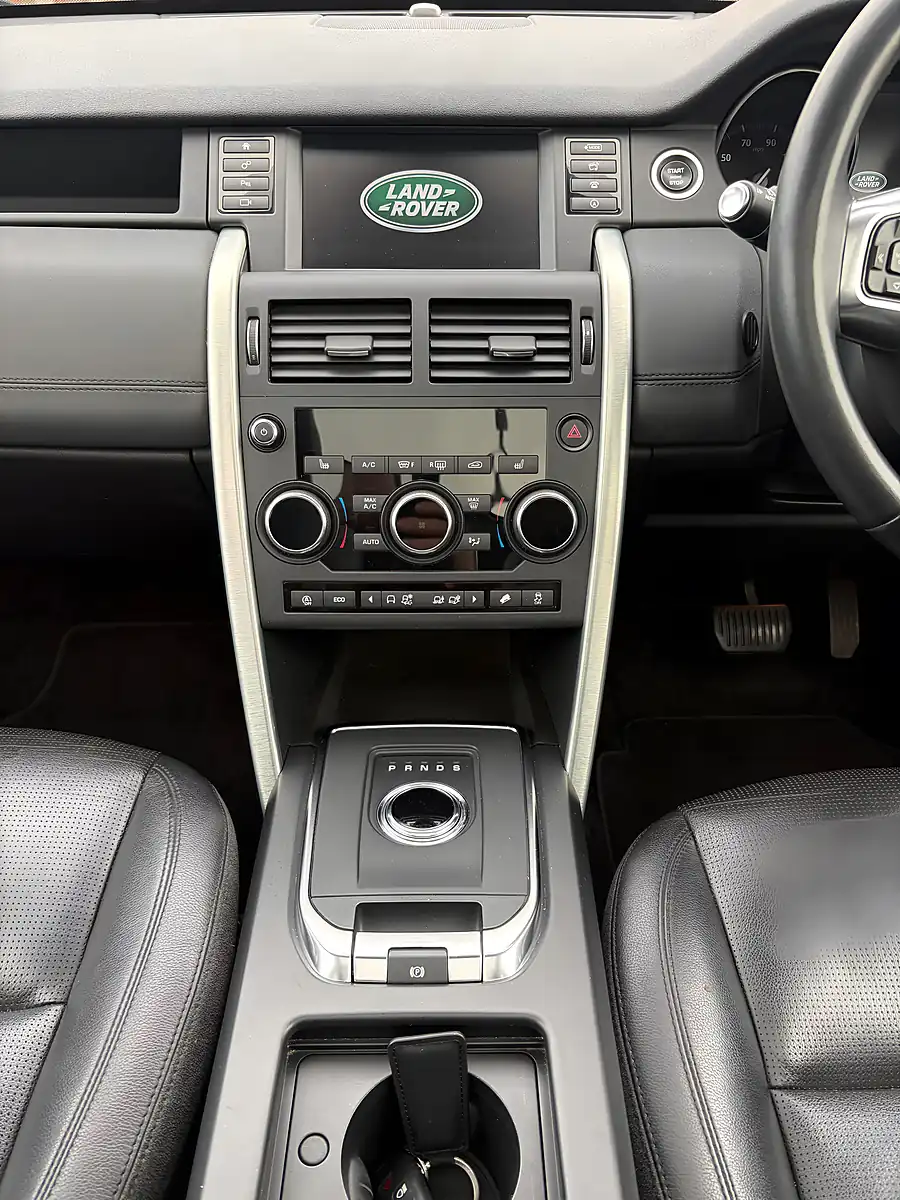 Used 2018 Land Rover Discovery Sport Hse Black - Interior and Exterior details 14