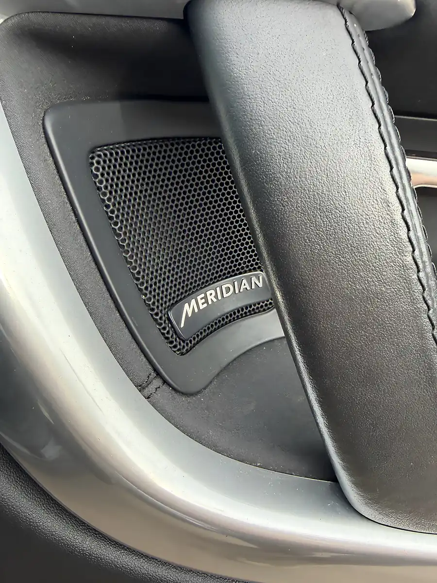 Used 2018 Land Rover Discovery Sport Hse Black - Interior and Exterior details 15
