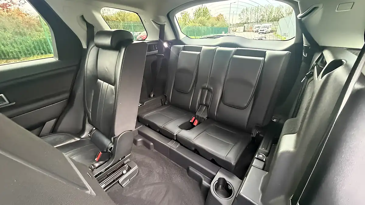 Used 2018 Land Rover Discovery Sport Hse Black - Interior and Exterior details 13