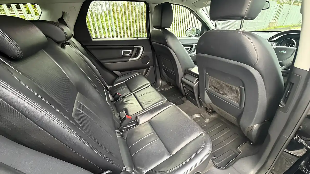 Used 2018 Land Rover Discovery Sport Hse Black - Interior and Exterior details 14