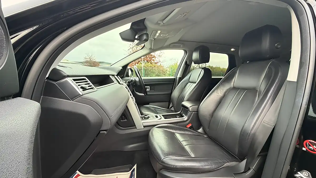Used 2018 Land Rover Discovery Sport Hse Black - Interior and Exterior details 19