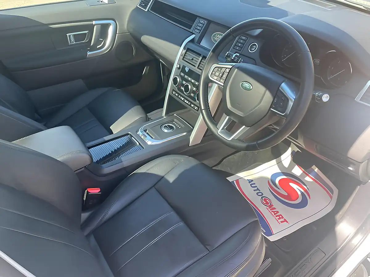 Used 2018 Land Rover Discovery Sport Hse Black White - Interior and Exterior details 12