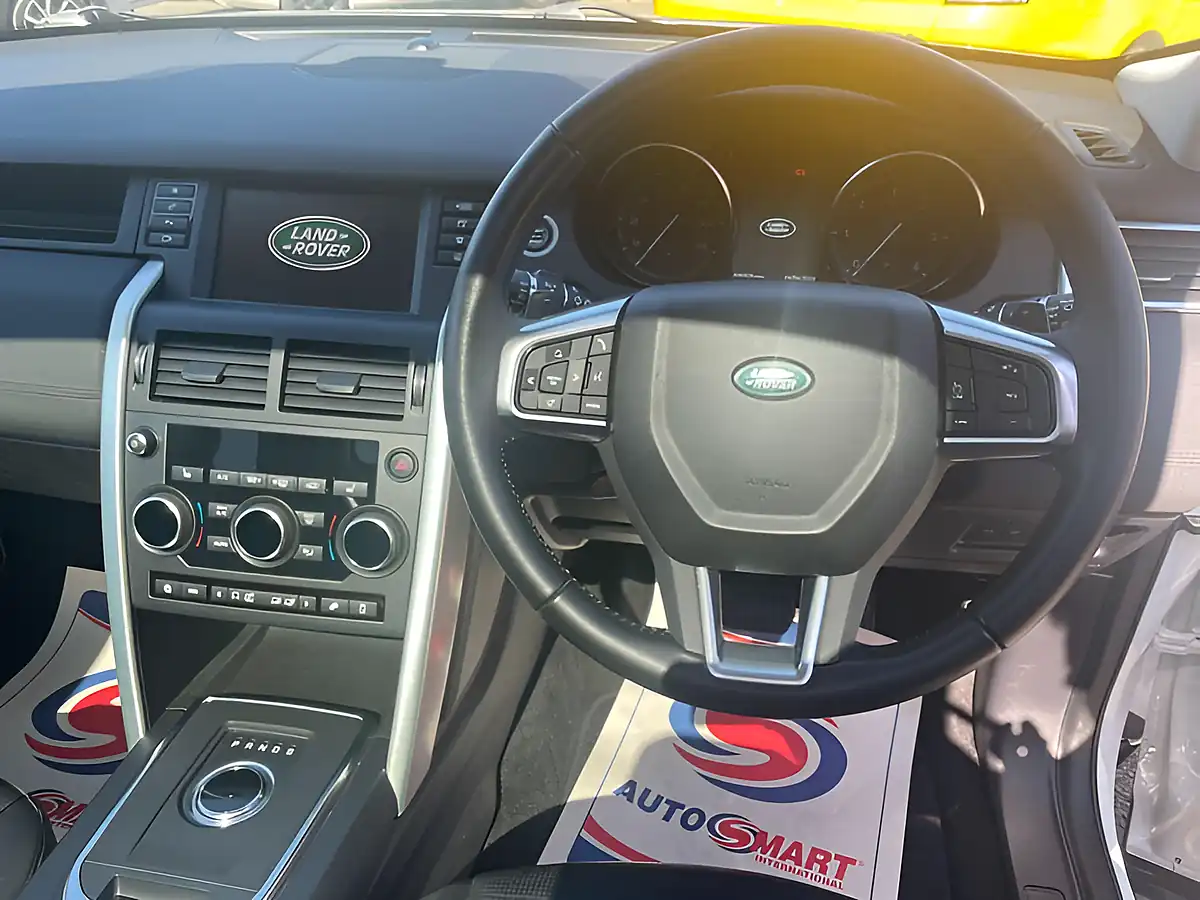 Used 2018 Land Rover Discovery Sport Hse Black White - Interior and Exterior details 14