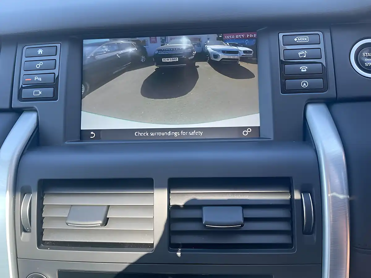 Used 2018 Land Rover Discovery Sport Hse Black White - Interior and Exterior details 16