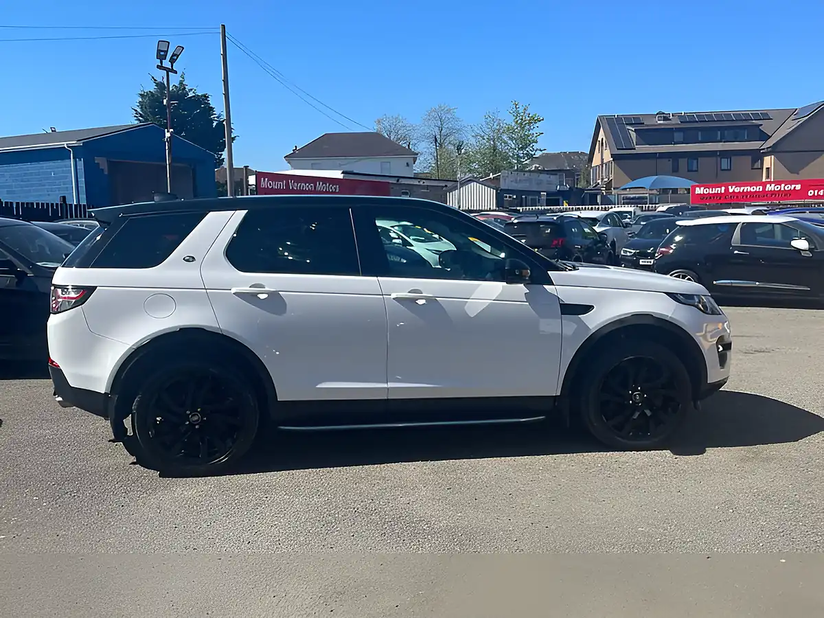 Used 2018 Land Rover Discovery Sport Hse Black White - Interior and Exterior details 9