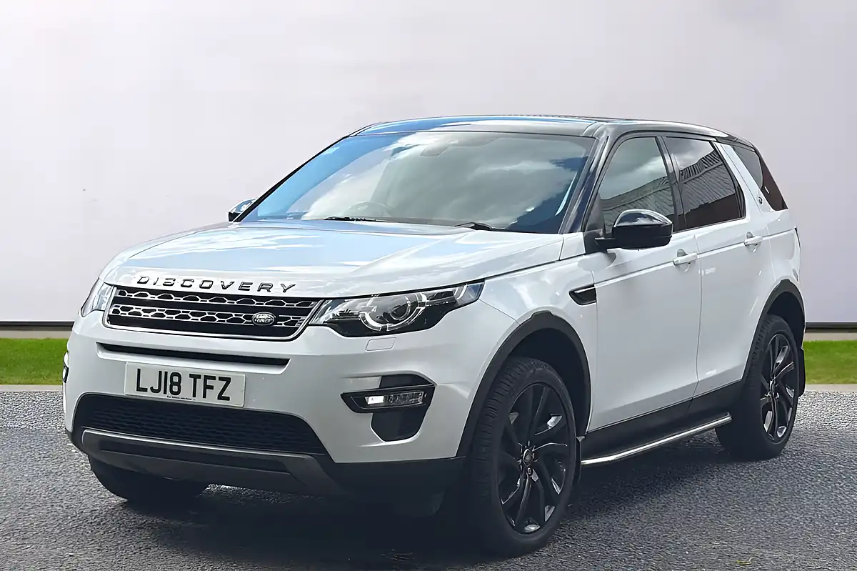 Used 2018 Land Rover Discovery Sport Hse Black White - Interior and Exterior details 3