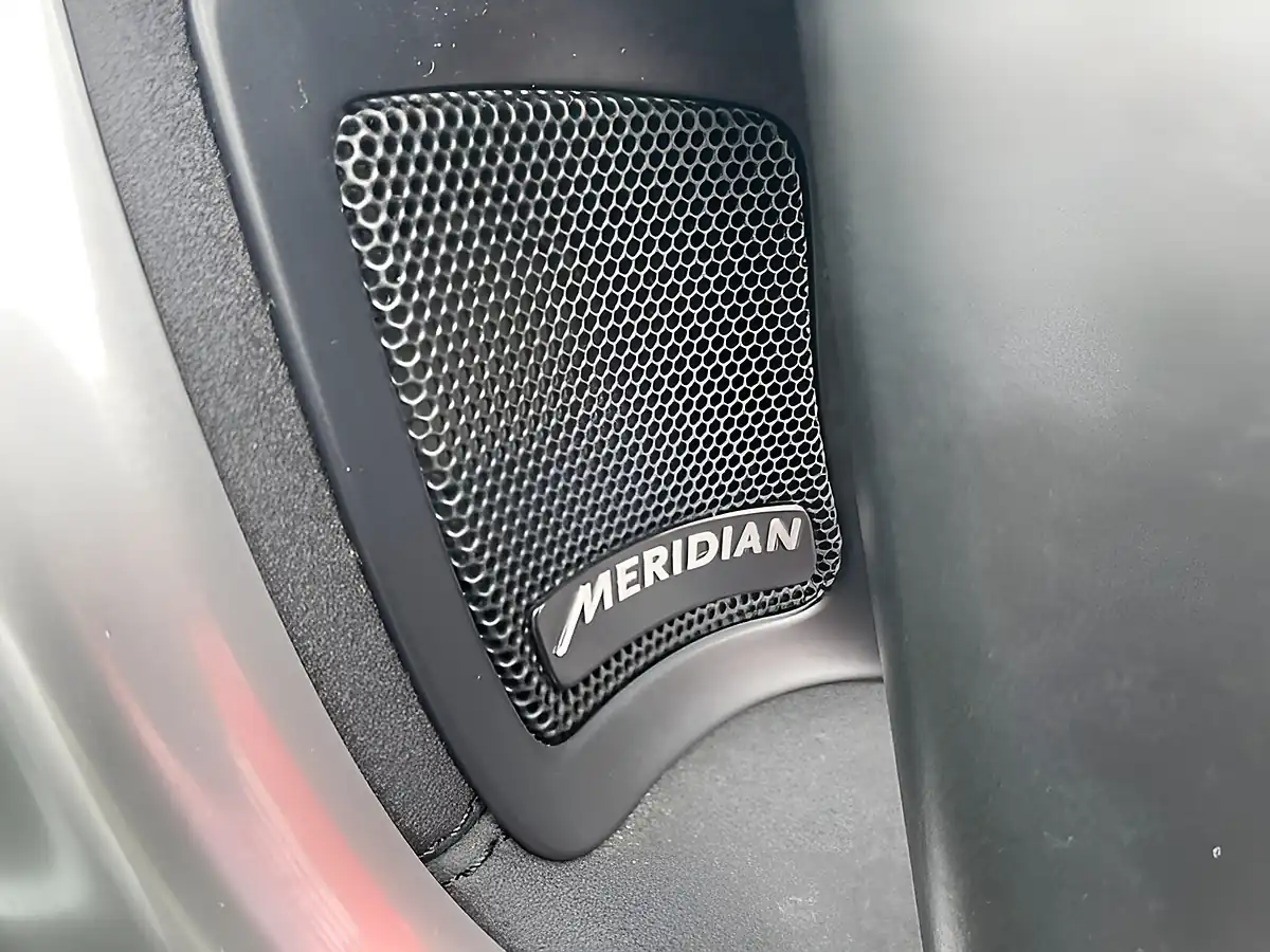 Used 2018 Land Rover Discovery Sport Hse Black White - Interior and Exterior details 17