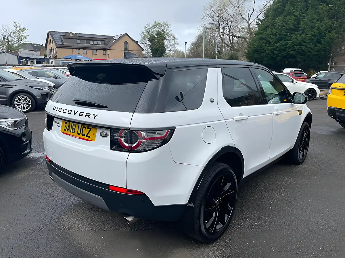 Used 2018 Land Rover Discovery Sport Hse Black White - Interior and Exterior details 8