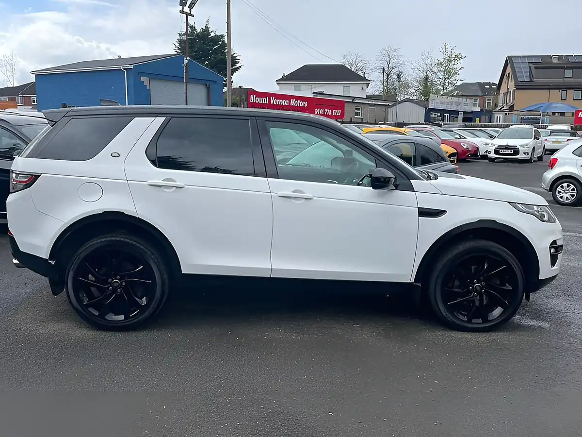 Used 2018 Land Rover Discovery Sport Hse Black White - Interior and Exterior details 9