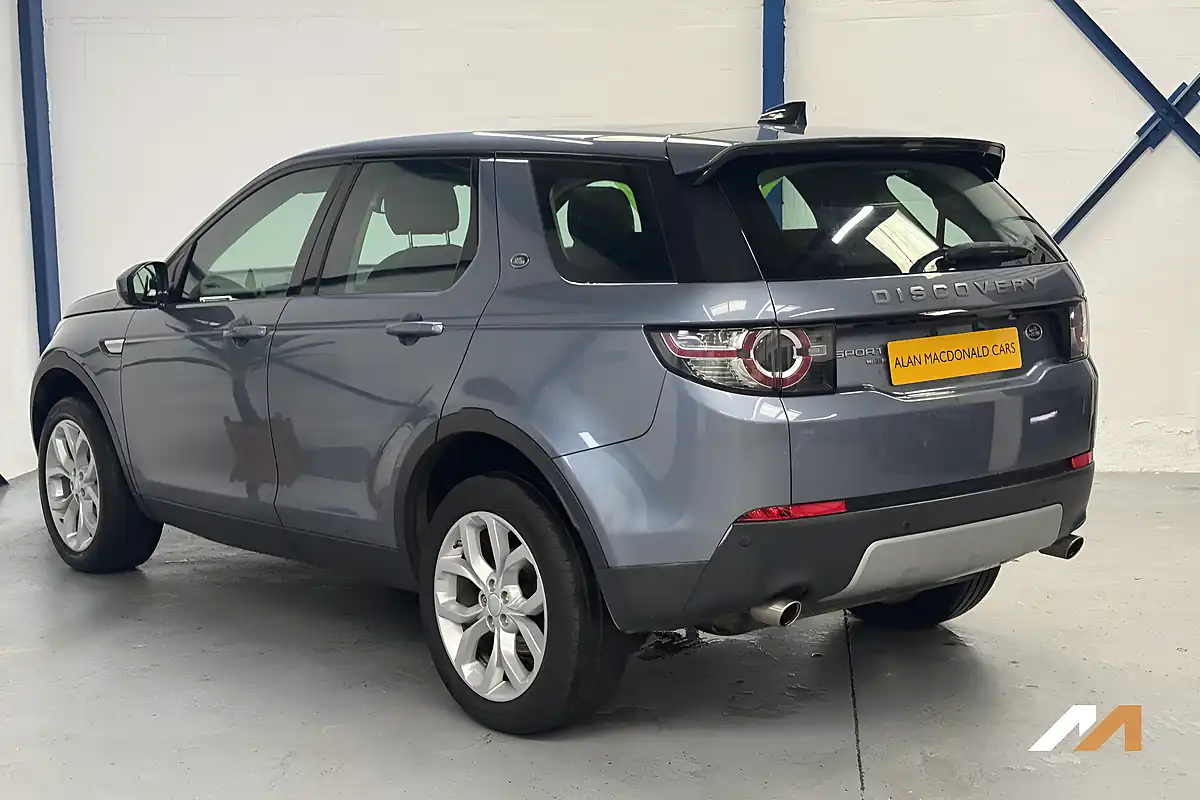 Used 2018 Land Rover Discovery Sport Hse Blue - Interior and Exterior details 16