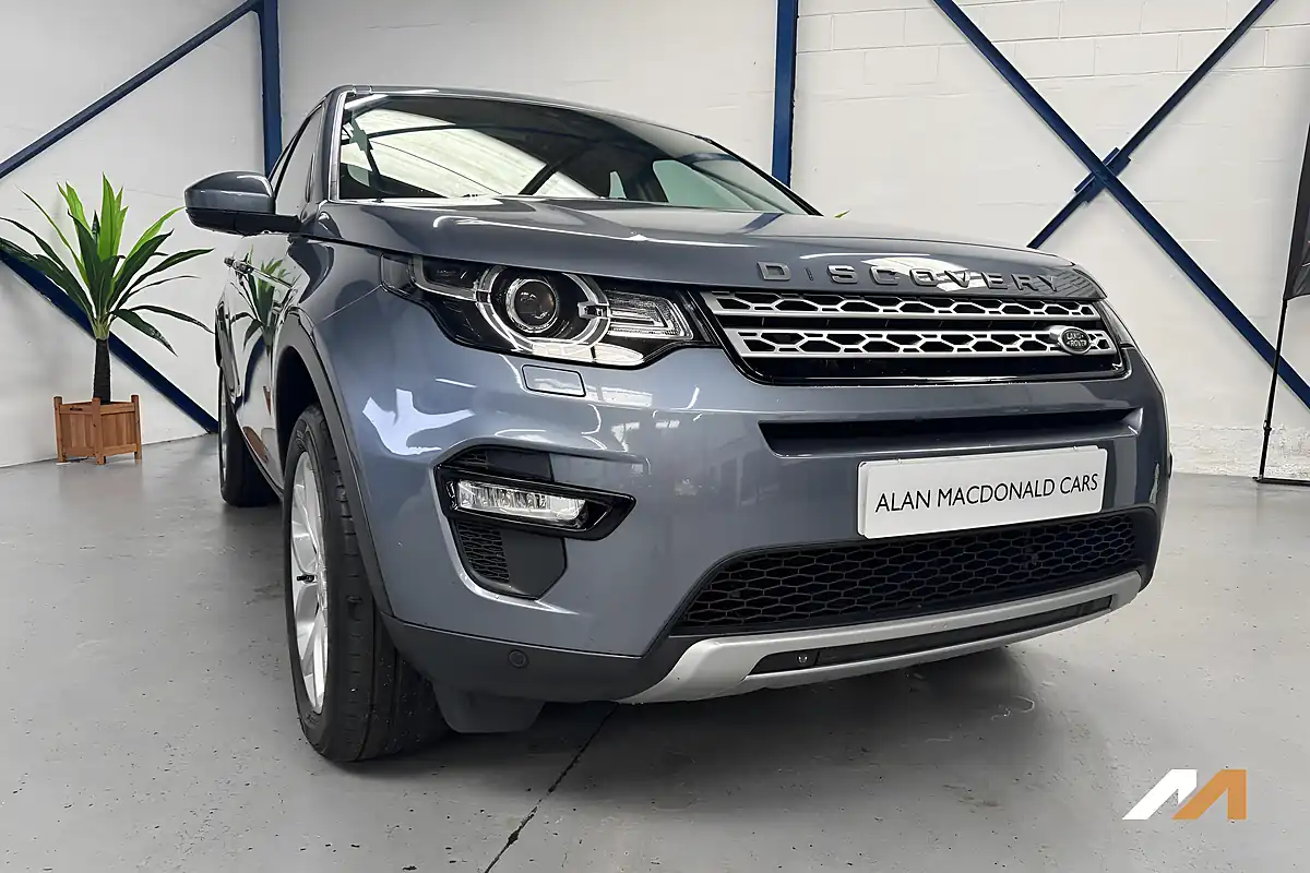 Used 2018 Land Rover Discovery Sport Hse Blue - Interior and Exterior details 4