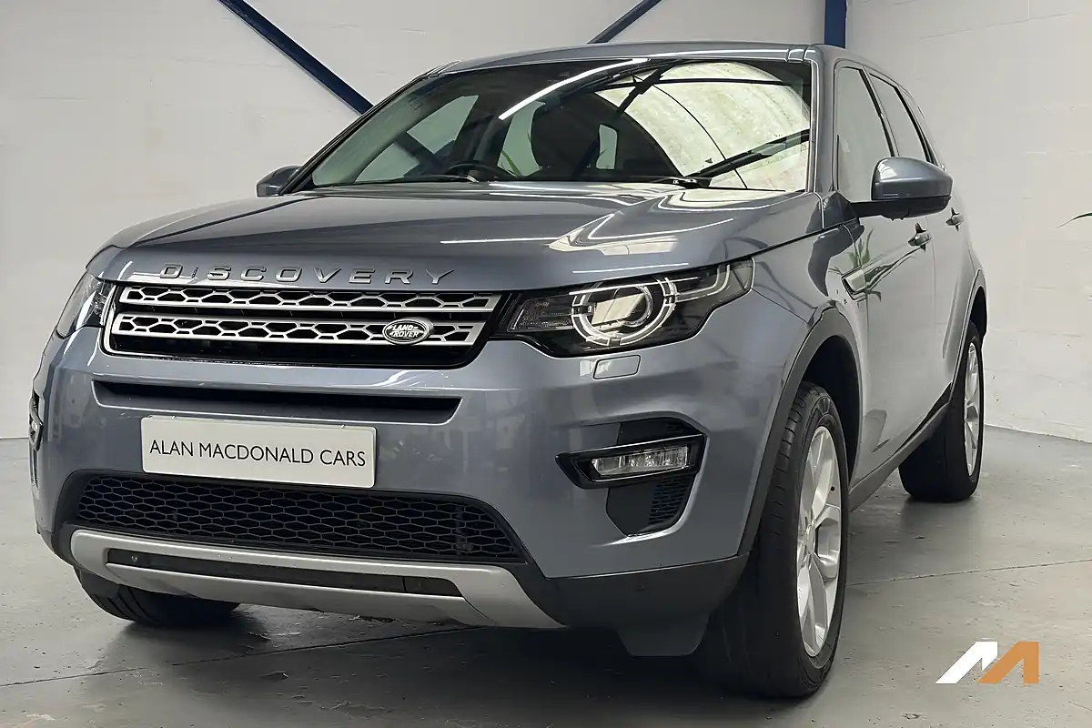 Used 2018 Land Rover Discovery Sport Hse Blue - Interior and Exterior details 9