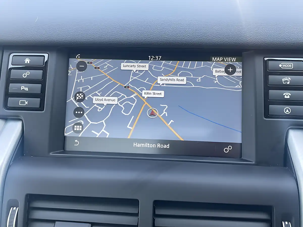 Used 2018 Land Rover Discovery Sport Hse Blue - Interior and Exterior details 15