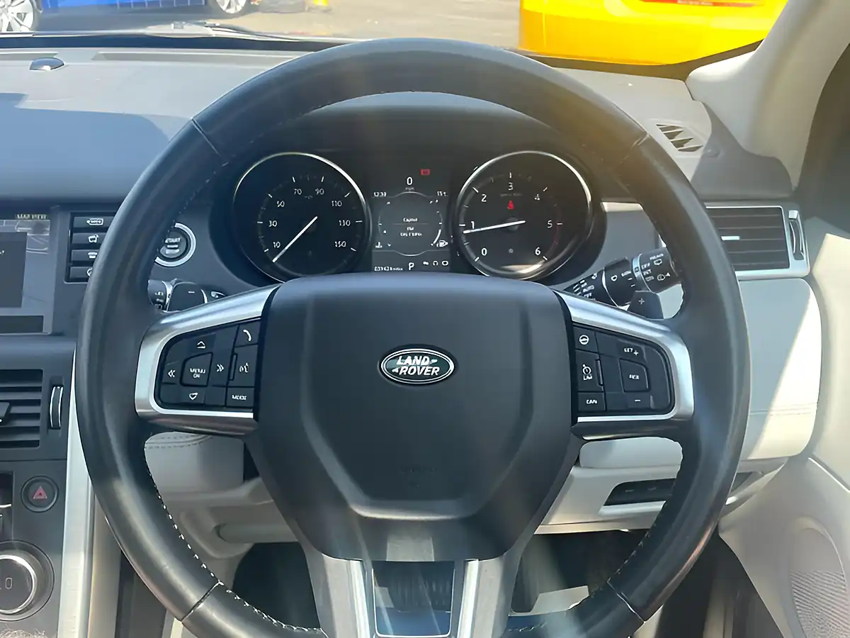 Used 2018 Land Rover Discovery Sport Hse Blue - Interior and Exterior details 18