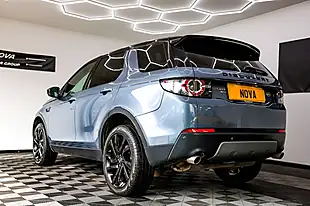 Used 2018 Land Rover Discovery Sport Hse Byron Blue - Interior and Exterior details 12