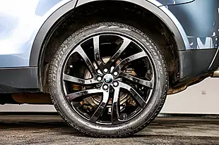 Used 2018 Land Rover Discovery Sport Hse Byron Blue - Interior and Exterior details 15