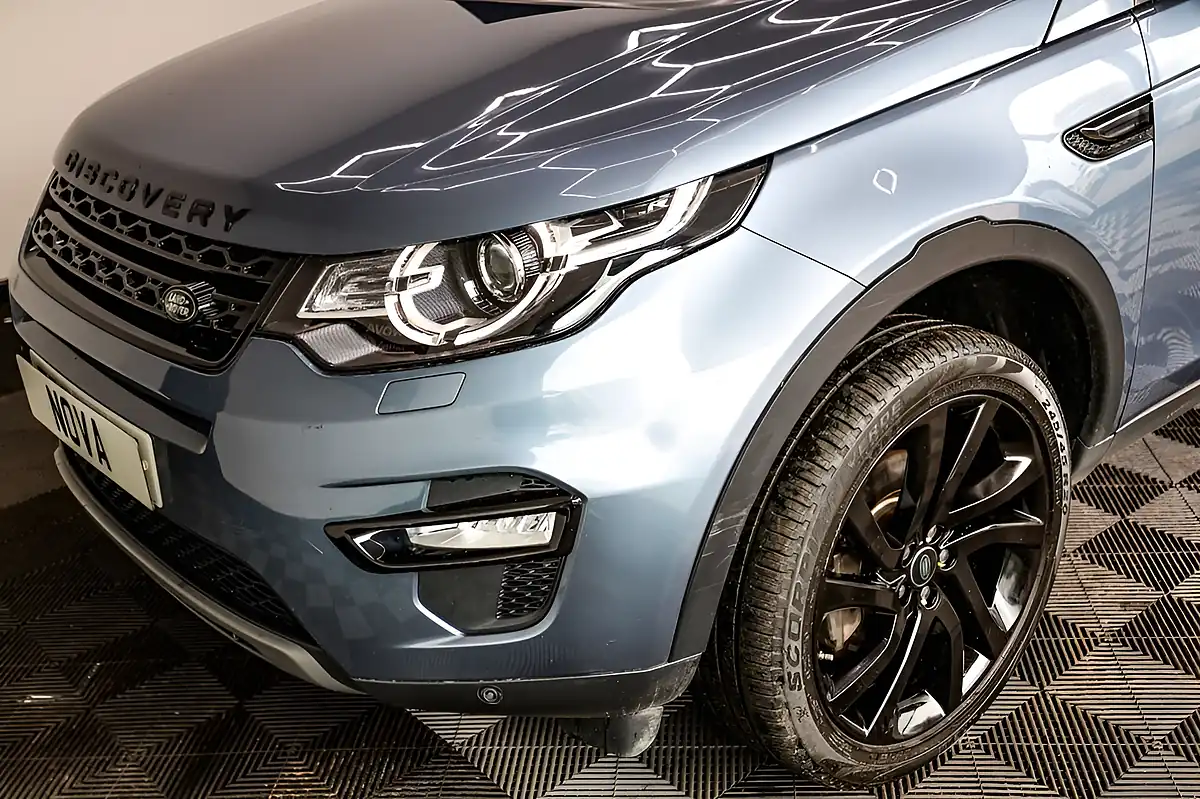 Used 2018 Land Rover Discovery Sport Hse Byron Blue - Interior and Exterior details 18