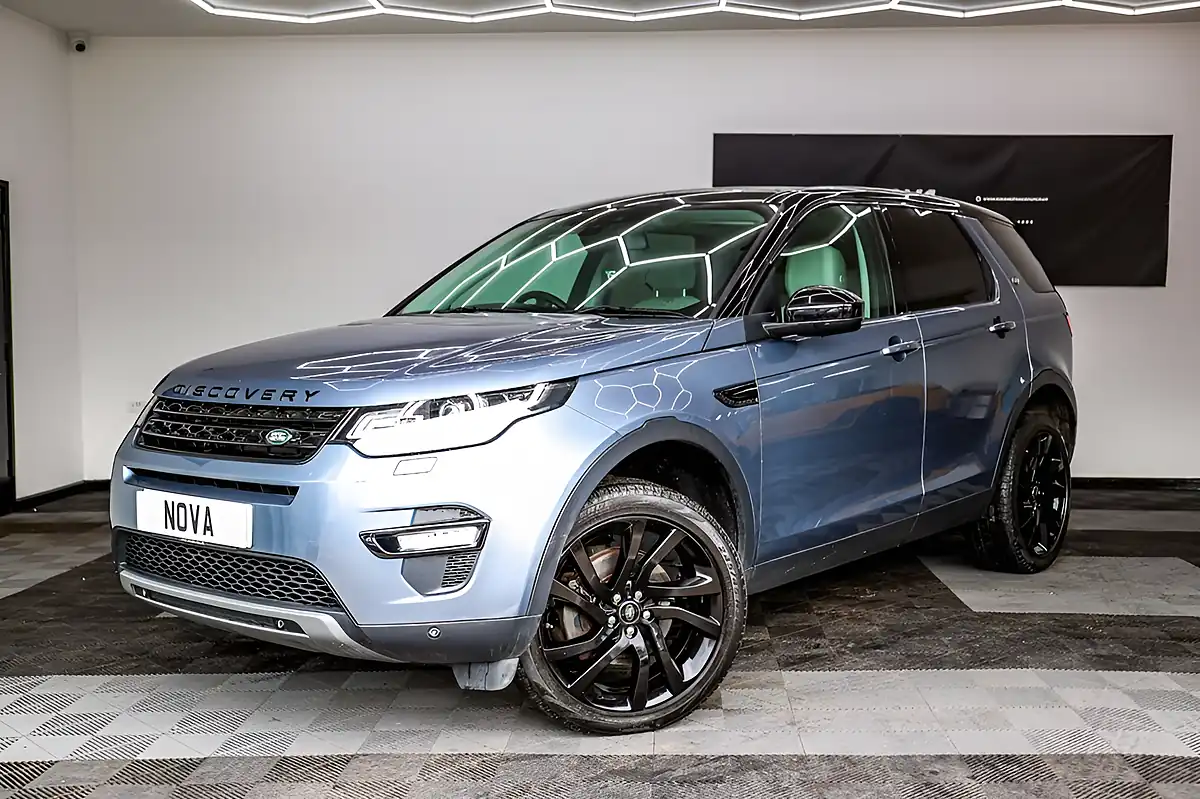 Used 2018 Land Rover Discovery Sport Hse Byron Blue - Interior and Exterior details 2