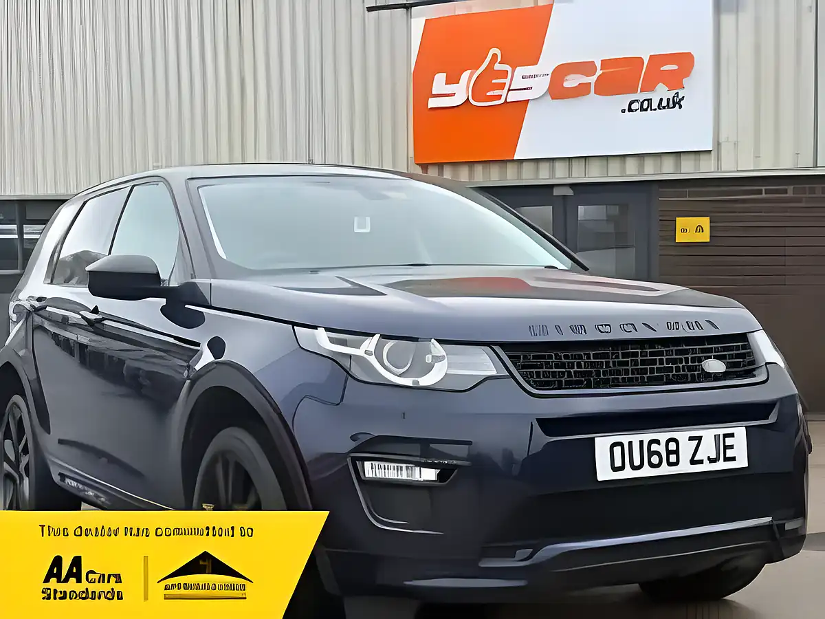 Used 2018 Land Rover Discovery Sport Hse Dynamic Lux Blue - Interior and Exterior details 2