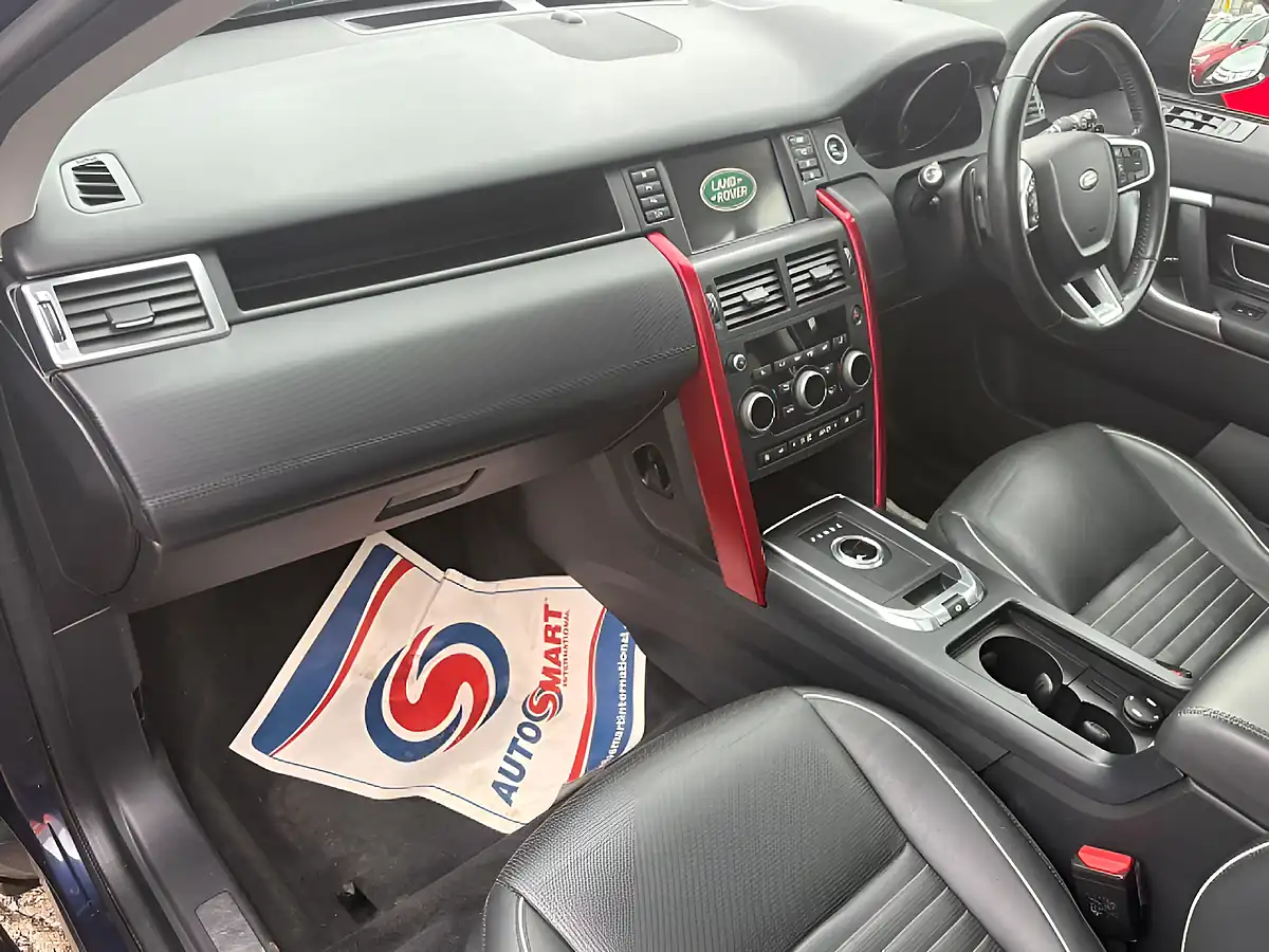 Used 2018 Land Rover Discovery Sport Hse Dynamic Lux Blue - Interior and Exterior details 3