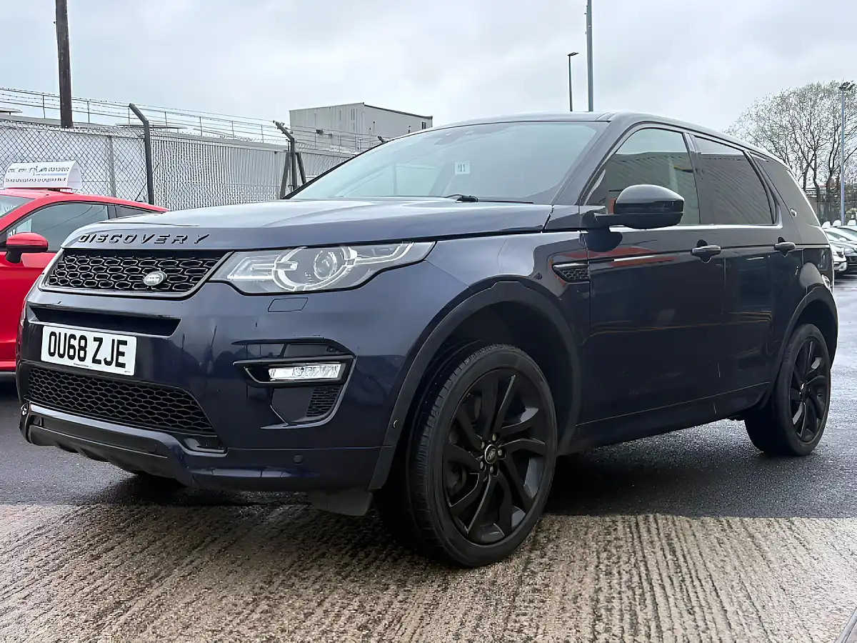 Used 2018 Land Rover Discovery Sport Hse Dynamic Lux Blue - Interior and Exterior details 5