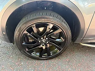 Used 2018 Land Rover Discovery Sport Hse Dynamic Lux Grey - Interior and Exterior details 12