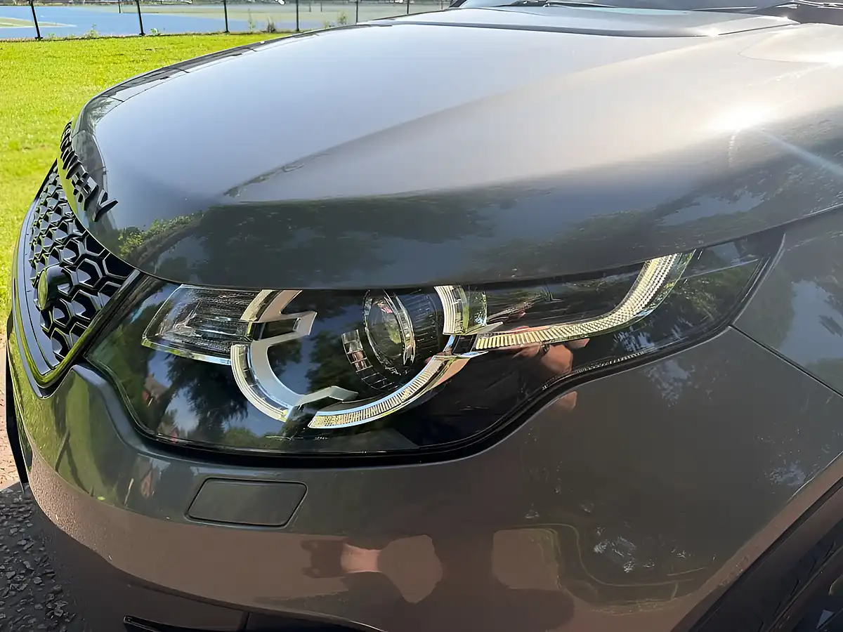 Used 2018 Land Rover Discovery Sport Hse Dynamic Lux Grey - Interior and Exterior details 16