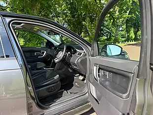 Used 2018 Land Rover Discovery Sport Hse Dynamic Lux Grey - Interior and Exterior details 19
