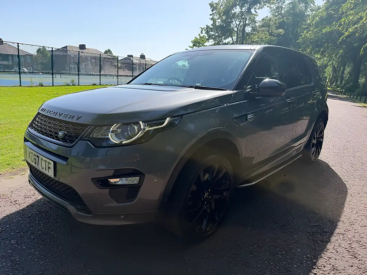 Used 2018 Land Rover Discovery Sport Hse Dynamic Lux Grey - Interior and Exterior details 6