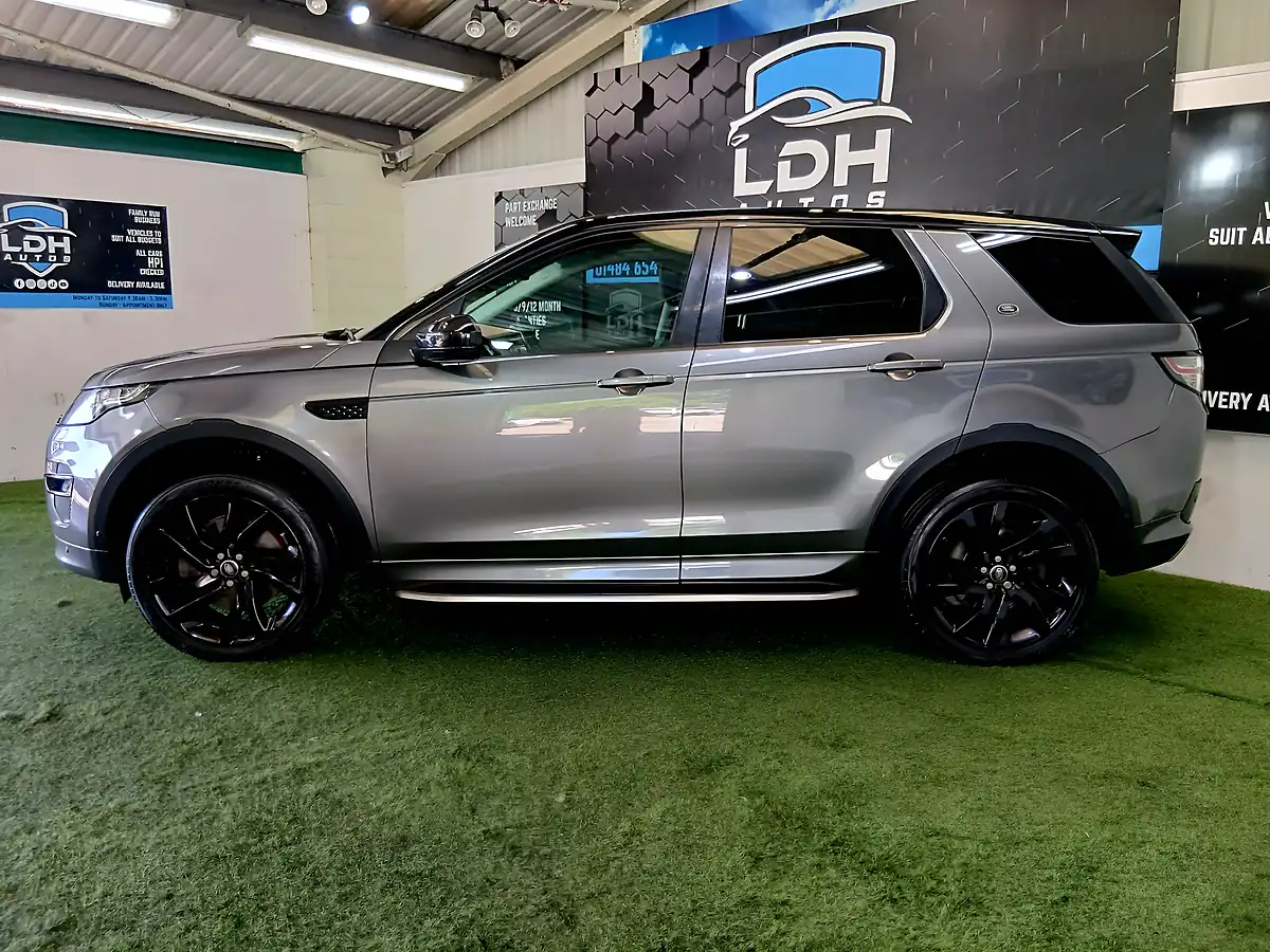Used 2018 Land Rover Discovery Sport Hse Dynamic Lux Grey - Interior and Exterior details 4