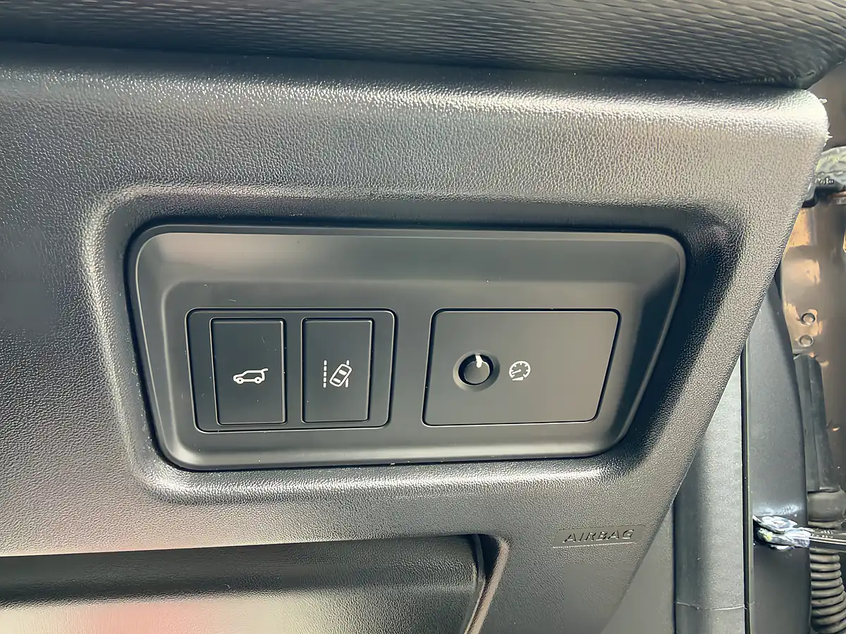 Used 2018 Land Rover Discovery Sport Hse Dynamic Lux Grey - Interior and Exterior details 16