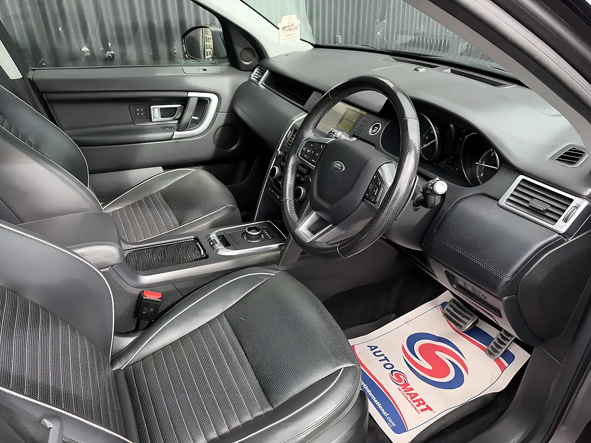 Used 2018 Land Rover Discovery Sport Hse Dynamic Lux Grey - Interior and Exterior details 6