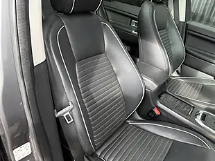 Used 2018 Land Rover Discovery Sport Hse Dynamic Lux Grey - Interior and Exterior details 8