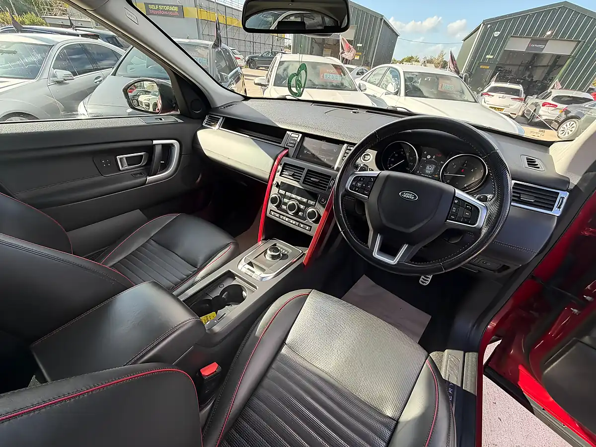 Used 2018 Land Rover Discovery Sport Hse Dynamic Lux Red - Interior and Exterior details 11