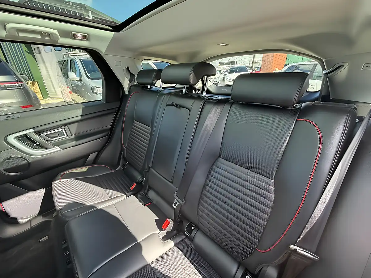 Used 2018 Land Rover Discovery Sport Hse Dynamic Lux Red - Interior and Exterior details 15