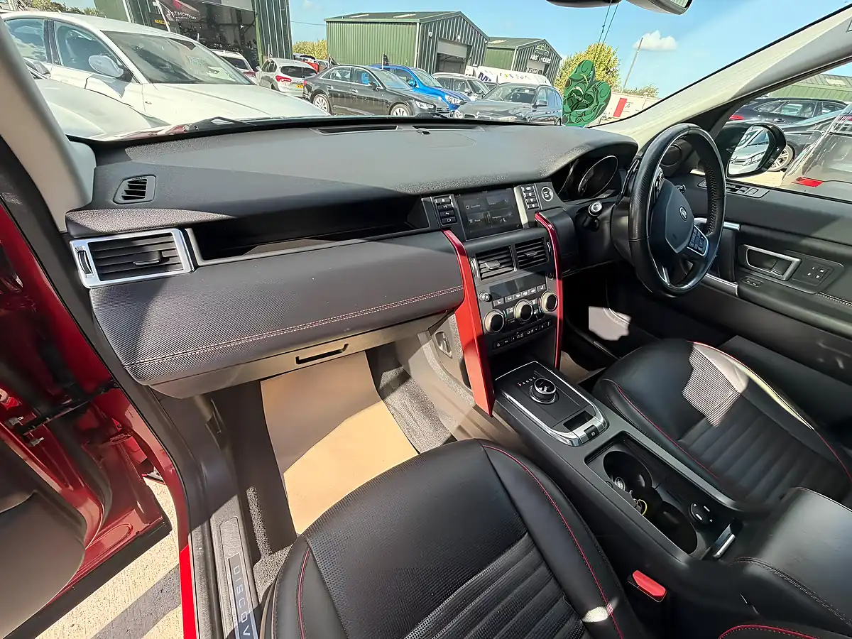 Used 2018 Land Rover Discovery Sport Hse Dynamic Lux Red - Interior and Exterior details 18