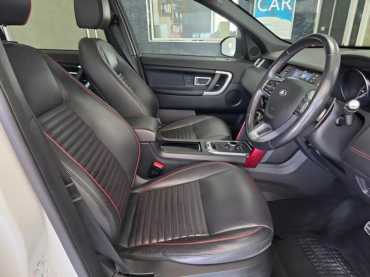 Used 2018 Land Rover Discovery Sport Hse Dynamic Lux White - Interior and Exterior details 20