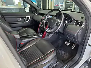 Used 2018 Land Rover Discovery Sport Hse Dynamic Lux White - Interior and Exterior details 6