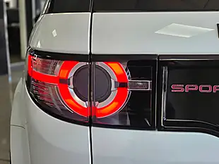 Used 2018 Land Rover Discovery Sport Hse Dynamic Lux White - Interior and Exterior details 8