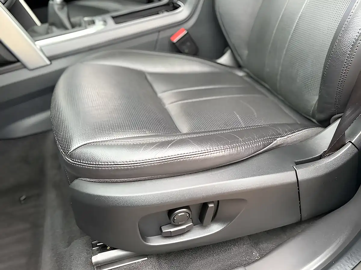 Used 2018 Land Rover Discovery Sport Hse Firenze Red - Interior and Exterior details 19