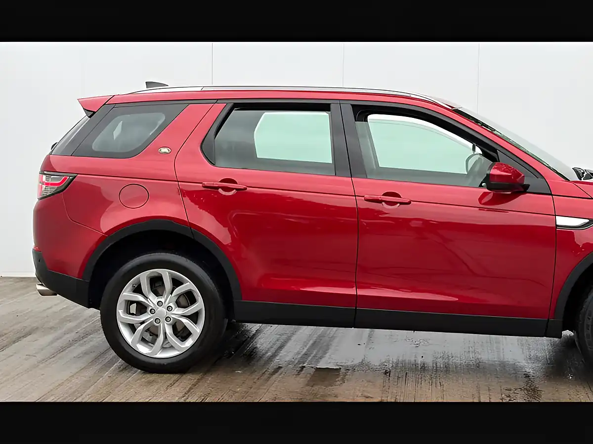 Used 2018 Land Rover Discovery Sport Hse Firenze Red - Interior and Exterior details 9