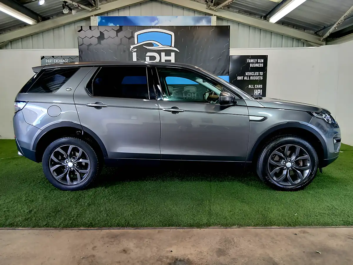 Used 2018 Land Rover Discovery Sport Hse Grey - Interior and Exterior details 2