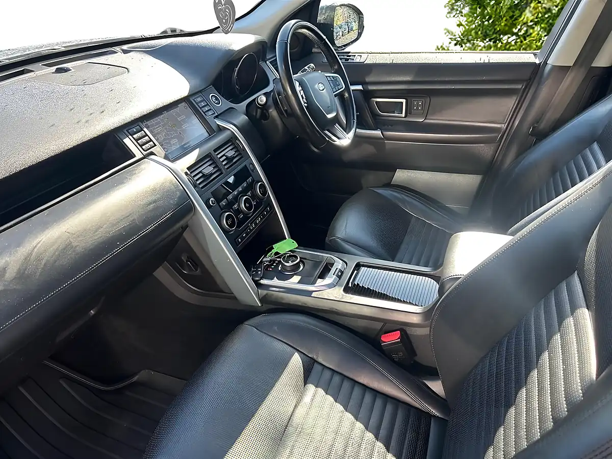 Used 2018 Land Rover Discovery Sport Hse Luxury Blue - Interior and Exterior details 14