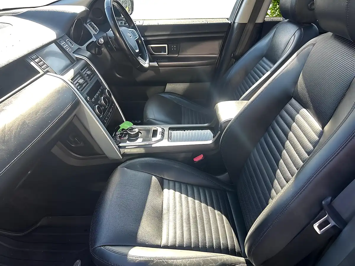 Used 2018 Land Rover Discovery Sport Hse Luxury Blue - Interior and Exterior details 15