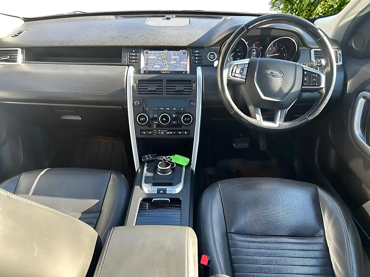Used 2018 Land Rover Discovery Sport Hse Luxury Blue - Interior and Exterior details 9