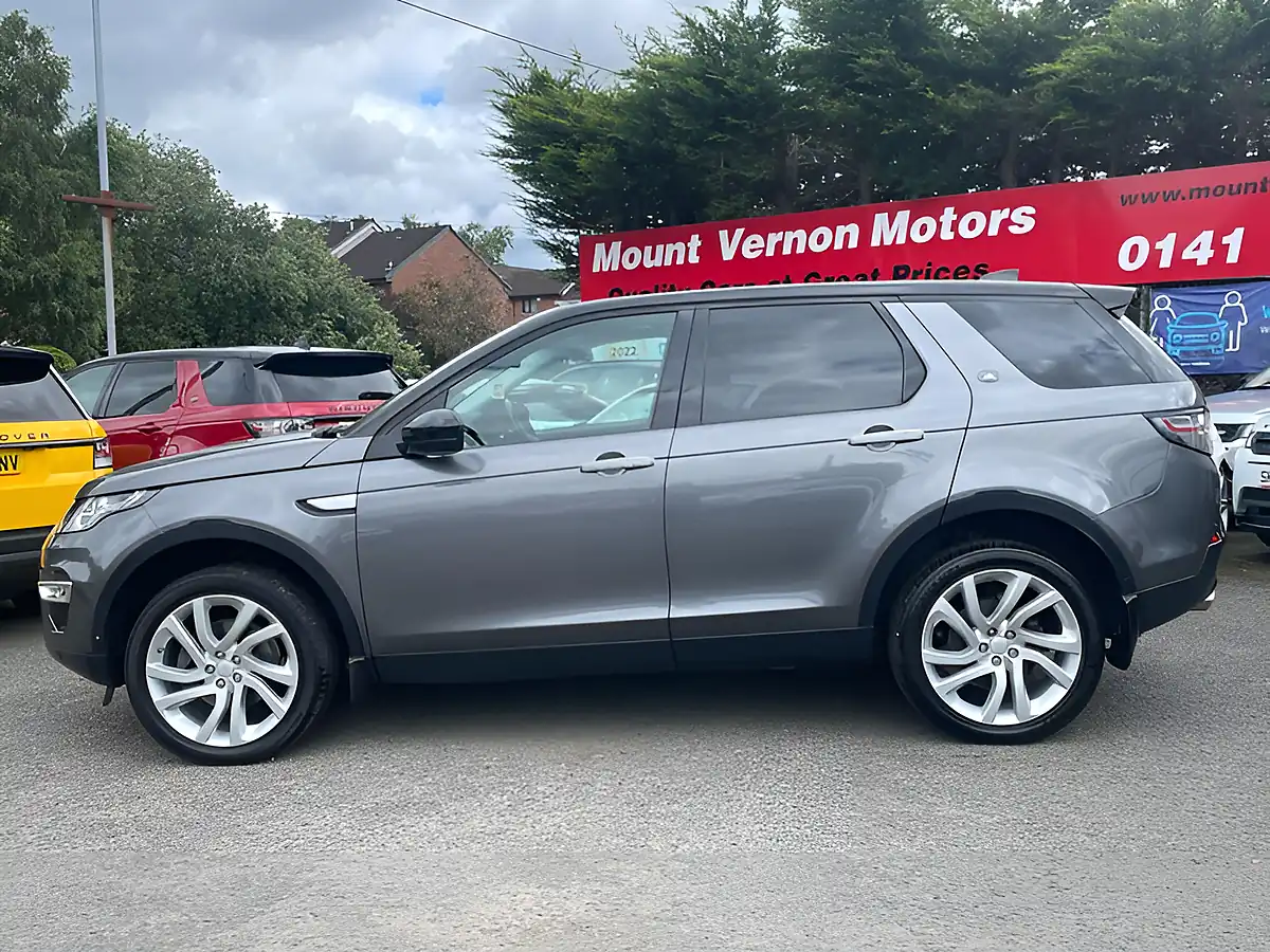 Used 2018 Land Rover Discovery Sport Hse Luxury Grey - Interior and Exterior details 6