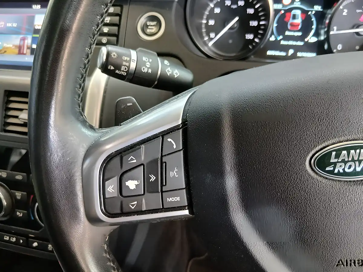 Used 2018 Land Rover Discovery Sport Hse Luxury Grey - Interior and Exterior details 12